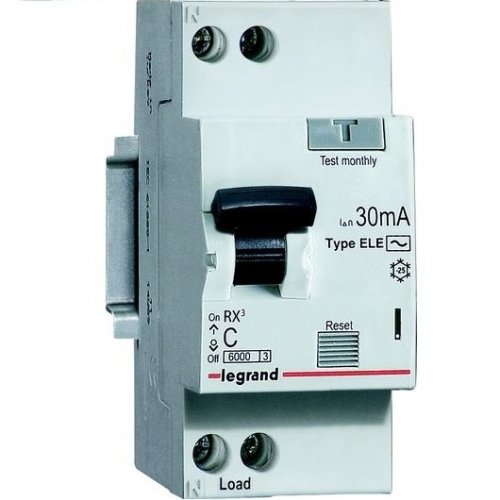 Дифференциальный автоматический выключатель 1+N Legrand RX³ AC-20/0,03А (419400)  Дифференциальный автоматический выключатель 1+N Legrand RX³ AC-20/0,03А (419400)