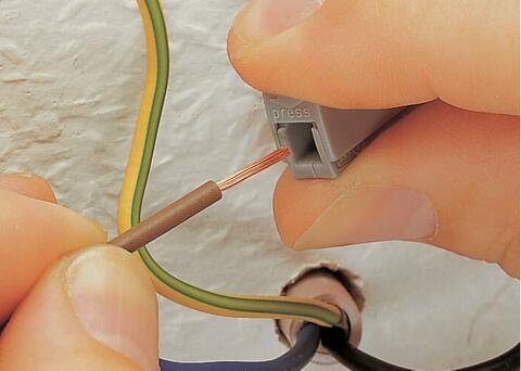 Клемма Wago 224-101 для подключения осветительных приборов